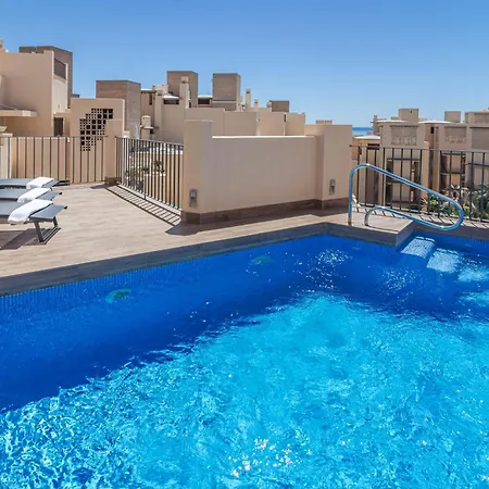 דירה Bp7c.2a Beachfront Penthouse With Private Pool
