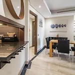 Bp7c.2a Beachfront Penthouse With Private Pool