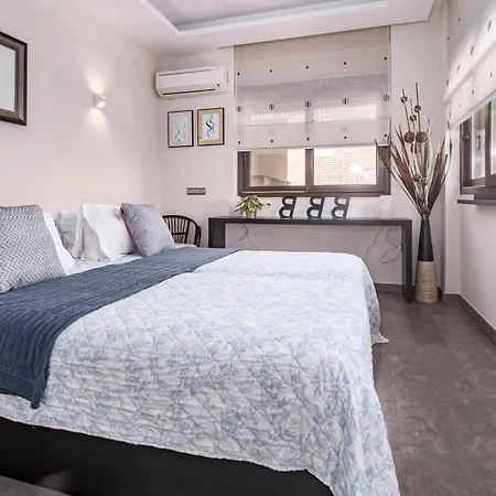 Bp7c.2a Beachfront Penthouse With Private Pool Apartman