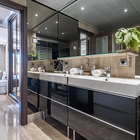 Bp7c.2a Beachfront Penthouse With Private Pool Apartman